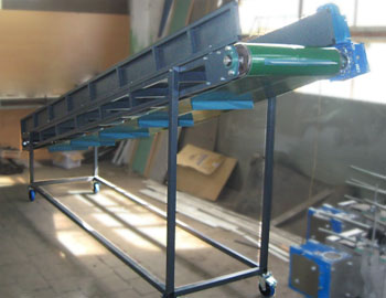 Передвижной ленточный конвейер для белья